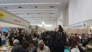 11. Ankara Kitap Fuarı'na yoğun ilgi