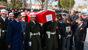 Şehit Uzman Çavuş Elmacı İzmirde son yolculuğuna uğurlandı