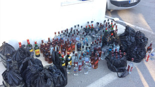 Adana'da kaçak içki ve sigara operasyonu