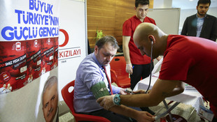 AK Parti Gençlik Kollarından kan bağışı