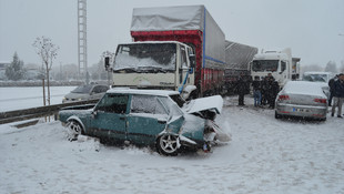 Aksaray'da zincirleme trafik kazası: 6 yaralı