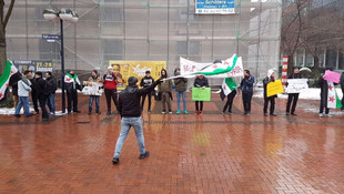 Almanya'da Suriye'ye Özgürlük mitingi