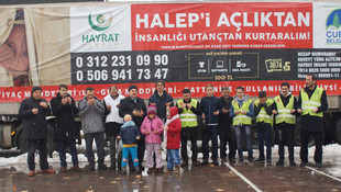 Ankara'dan Halepliler için bir tır yardım malzemesi