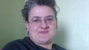 Annesi ile 3 kardeşini öldürdü