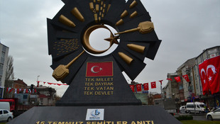 Bağcılar'da 15 Temmuz Şehitler Anıtı açıldı