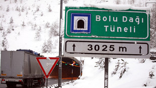 Bolu Dağı'nda kar yağışı