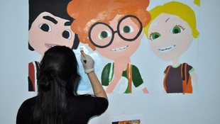 Çocukların hastane korkusuna çizgi film kahramanlı çözüm