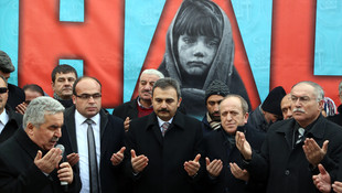 Çorum'dan Haleplilere 15 tır yardım malzemesi