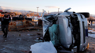 Devrilen pikabın sürücüsü yaşamını yitirdi