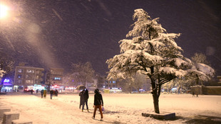 Bolu Dağı'nda kar yağışı ve yoğun sis
