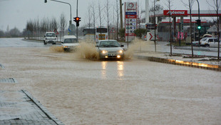 Edremit Körfezi'nde şiddetli yağış