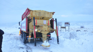 Erciyes yolunda mahsur kalan 3 kişi kurtarıldı