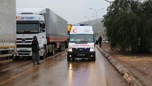 Haleplilere yardım sürüyor