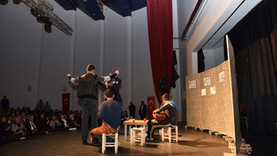 Hükümlü çocuklardan tiyatro