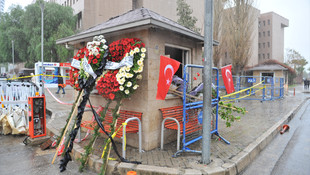 İzmir halkının ikinci Hasan Tahsin'isin