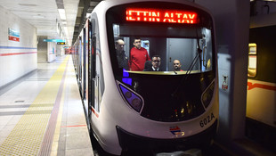İzmir'de raylı sistemde 193 milyon yolcu taşındı
