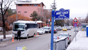 Karlov'un adı, Büyükelçiliğin bulunduğu sokakta yaşayacak