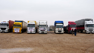 Kilis'ten Suriye'ye 14 tırlık yardım