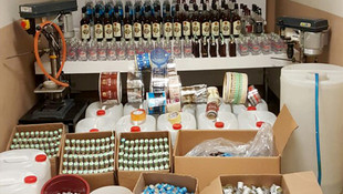 Küçükçekmecede sahte ve kaçak içki operasyonu