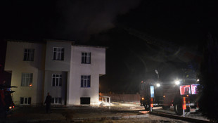 Manisa'da özel öğrenci yurdunda yangın