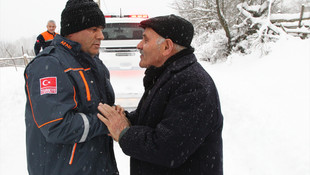 Ordulu çift 13 saatlik kar esareti sonrası evladıyla hasret giderdi