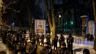 Romanya'da hükümetin af tasarısına protesto