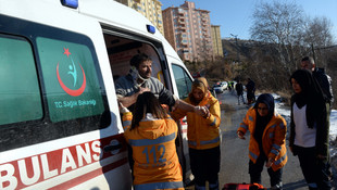 Tokat'ta otomobil sulama kanalına devrildi: 2 yaralı