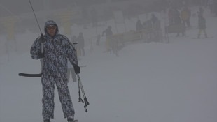 Uludağ'da sis etkili oluyor