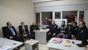 Vali Coş'tan güvenlik güçlerine yeni yıl ziyareti