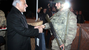 Vali Zorluoğlu, yeni yılda güvenlik güçlerini ziyaret etti