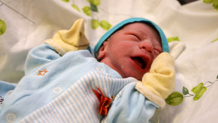 Van'da yılın ilk bebeği dünyaya geldi