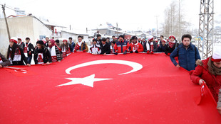 Vefakar gençlik fedakar ecdadını unutmadı