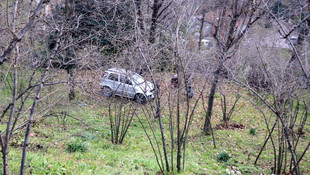 Zonguldak'ta cip şarampole devrildi: 4 yaralı