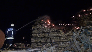Akseki’deki tarihi düğmeli ev yandı