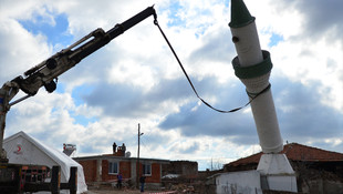 Deprem bölgesinde kontrollü yıkım