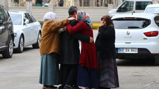 GÜNCELLEME - Gaziantep'te devrilen otomobil yandı: 3 ölü