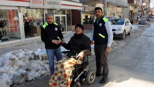 Mardin'de engelliler cuma namazını camide kılıyor