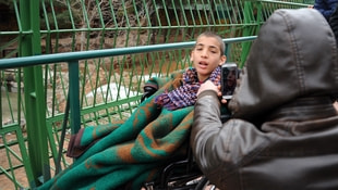Suriyeli engelli çocuklar ilk kez hayvanat bahçesi gördü