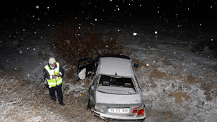 Tokat'ta otomobil ile kamyonet çarpıştı: 4 yaralı