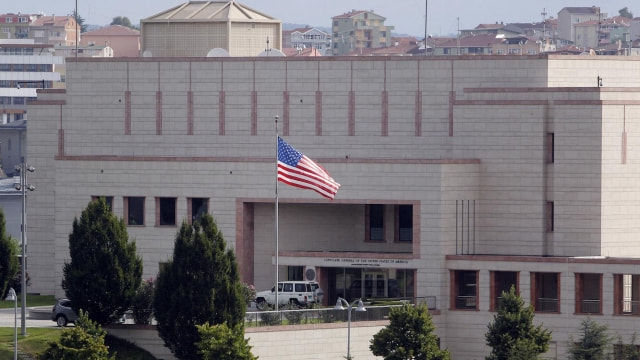 ABD İstanbul Başkonsolosluğunda bir gözaltı daha