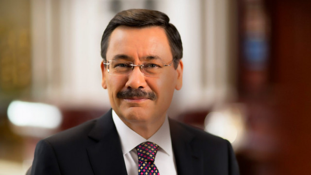 Melih Gökçeke bir şok daha! 