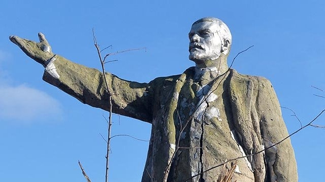 Lenin heykeli otoyol inşaatında ortaya çıktı