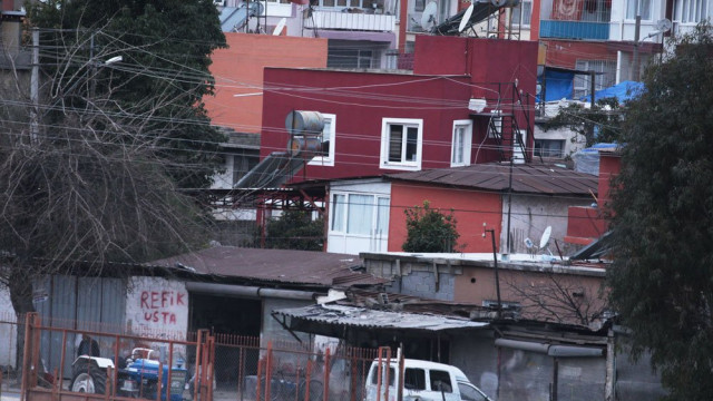 Gizemli evin sahibi konuştu! Silahla...