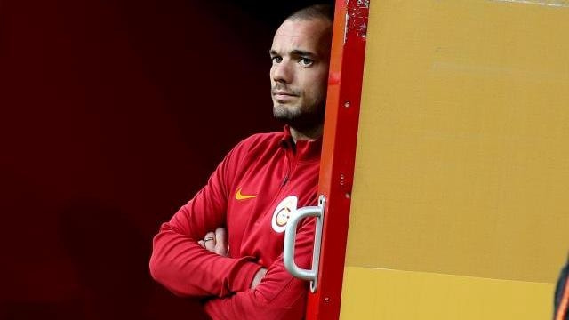 Taraftarı çıldırtacak haber! Sneijder dönmek istedi ama...