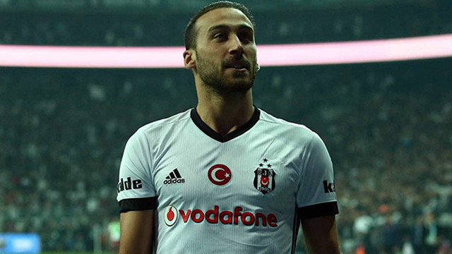 Evertonın eski isminden Cenk Tosun paylaşımı