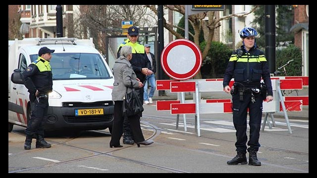 Hollanda kafayı yedi, Türk bakana yolu da kapattı