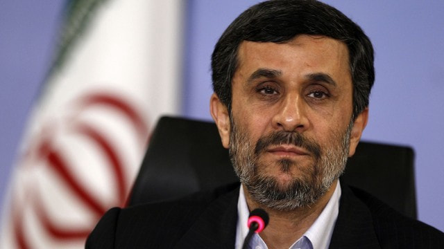 Ahmedinejad İran cumhurbaşkanlığına yeniden aday oldu!