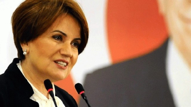 Meral Akşenerden yeni parti sinyali!