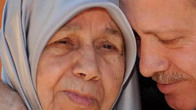 Cumhurbaşkanı Erdoğandan anne özlemi ile mesaj!