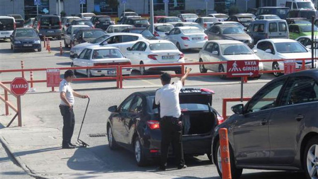 Adalet Sarayında bomba alarmı